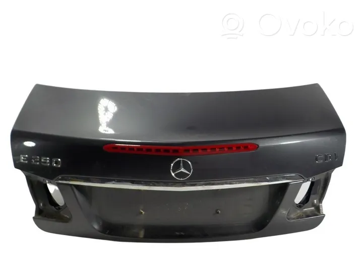 Mercedes-Benz CLK AMG A208 C208 Pokrywa przednia / Maska silnika A2077500175