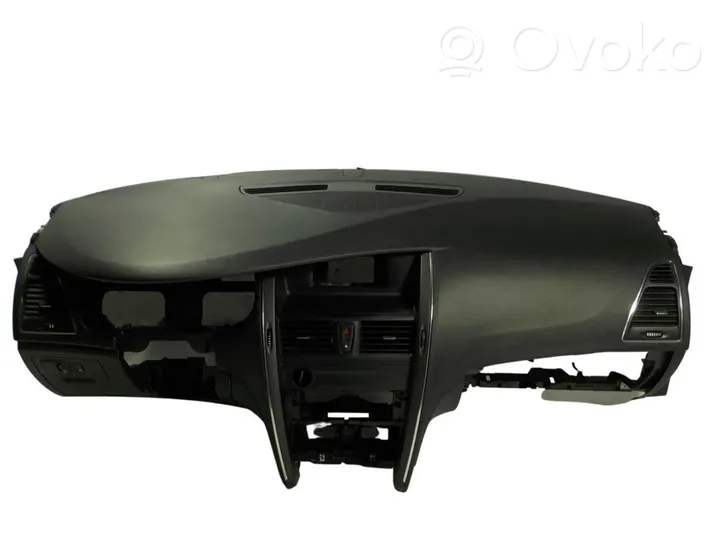 Renault Latitude (L70) Panel de instrumentos 681000072R