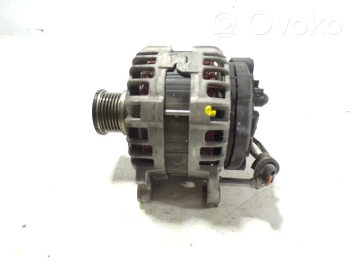 Volkswagen Caddy Generatore/alternatore 04L903024S