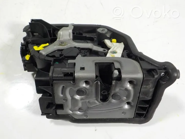 BMW 2 F46 Etuoven lukko 51227281940