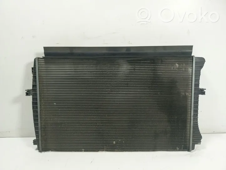 Seat Leon (5F) Coolant radiator 5Q0121251GQ