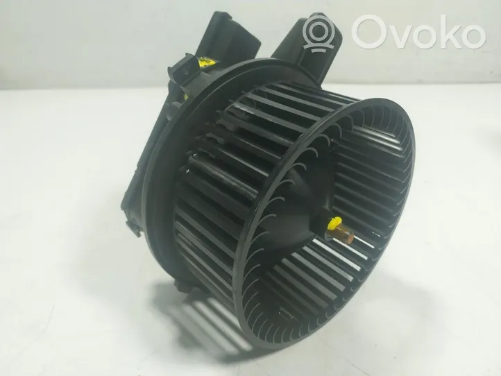 Audi Q7 4M Heater fan/blower 4M1820021C