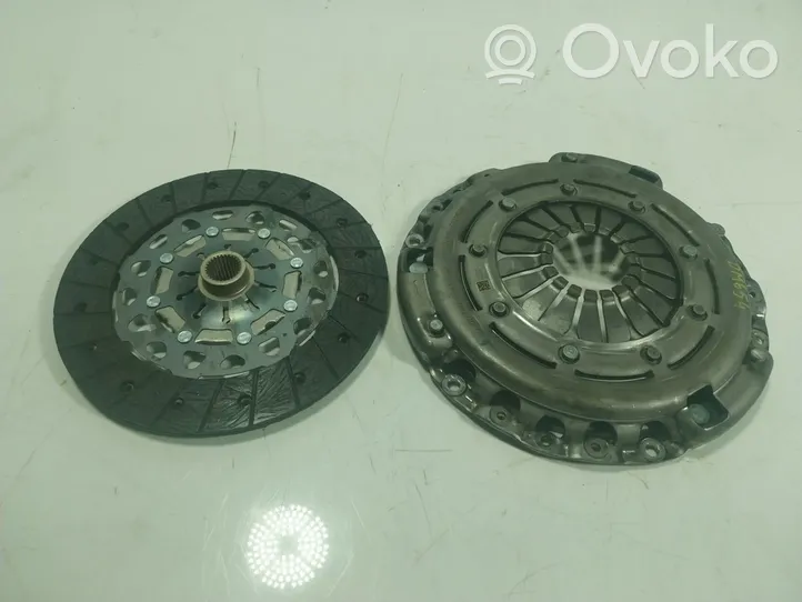 Renault Captur Clutch set kit 302052859R