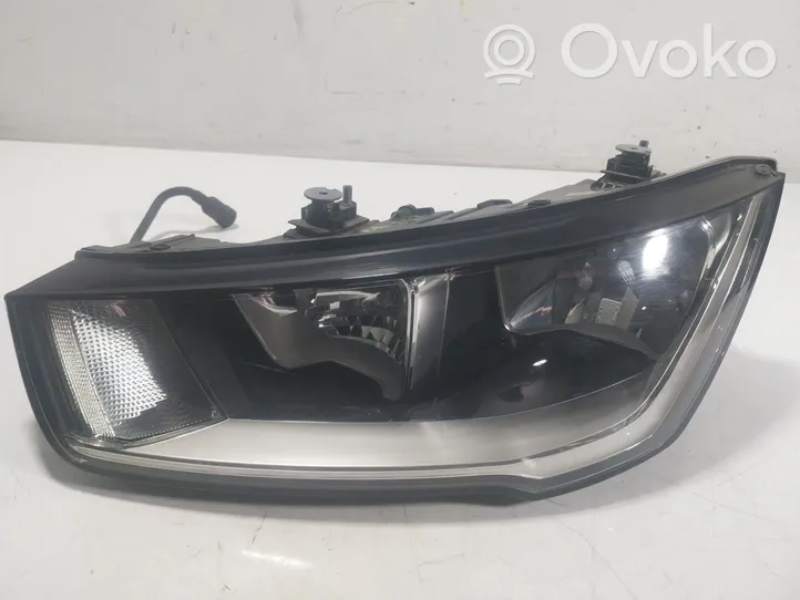 Audi A1 Lampa przednia 8XA941003