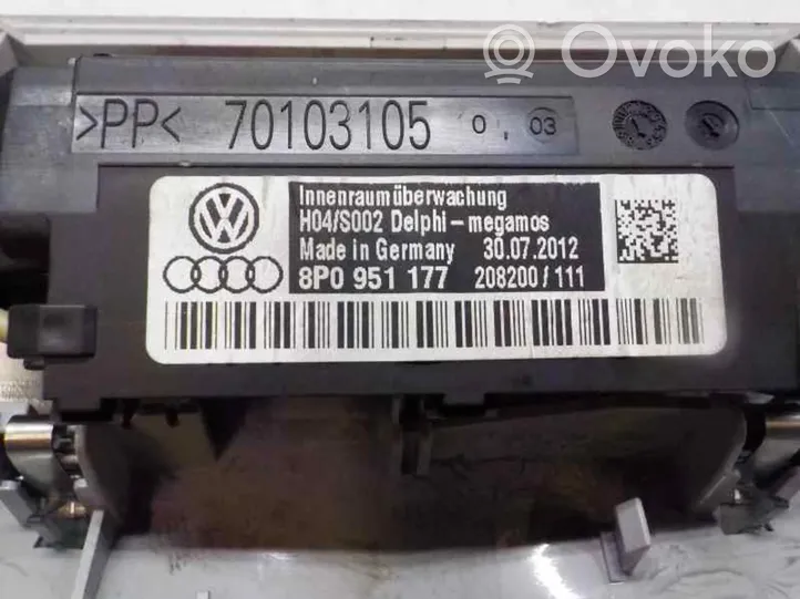 Audi A3 S3 8P Kattokonsolin valaisinyksikön koristelista 8P0947135D9NQ