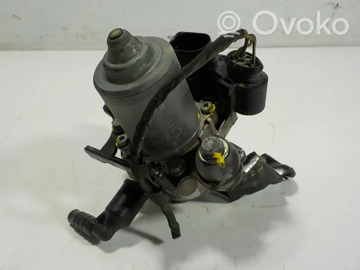 Volkswagen Polo VI AW Pompe à vide 1K0612181F