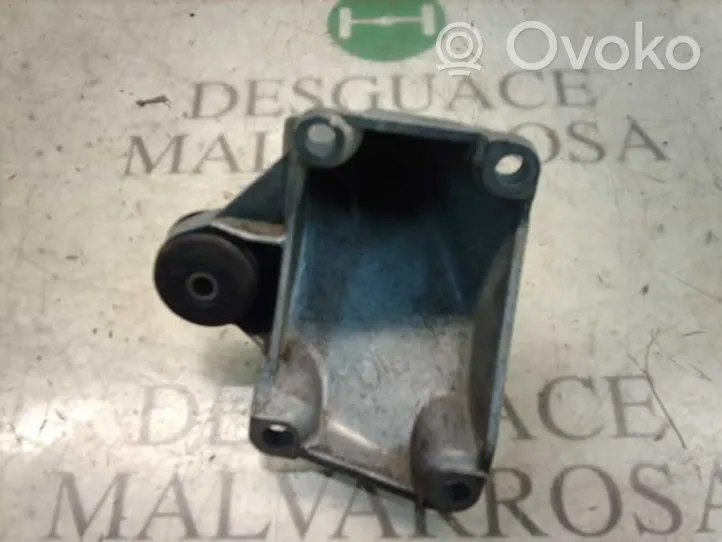 Audi 80 90 S2 B4 Supporto di montaggio del motore 