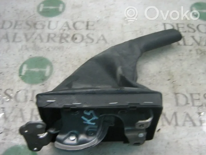 Opel Corsa C Rączka / Dźwignia hamulca ręcznego 