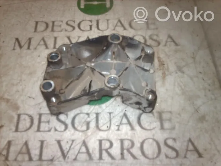 Ford Fiesta Supporto della scatola del cambio 