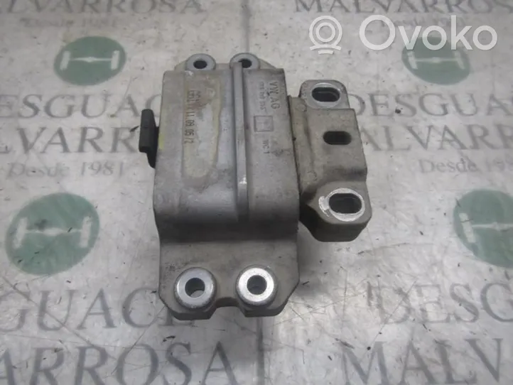 Volkswagen Caddy Supporto della scatola del cambio 1K0199555M