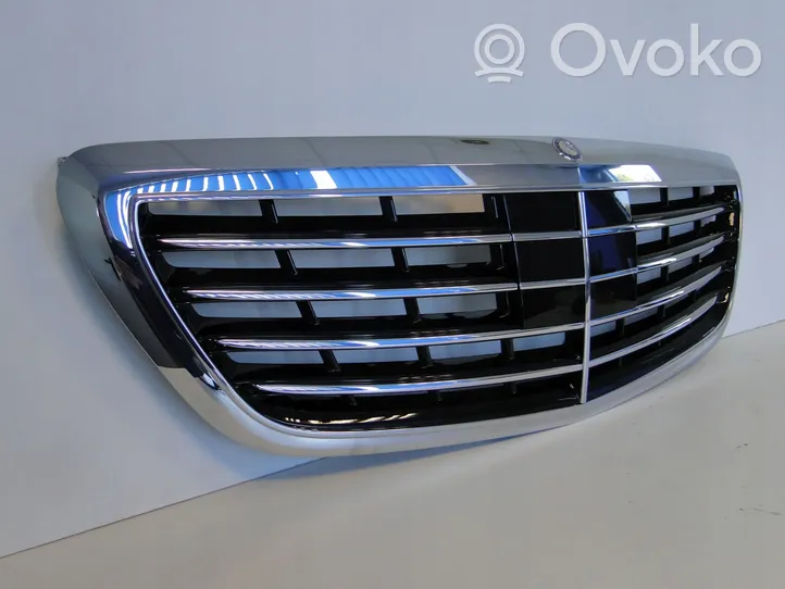 Mercedes-Benz S W222 Maskownica / Grill / Atrapa górna chłodnicy A2228800483