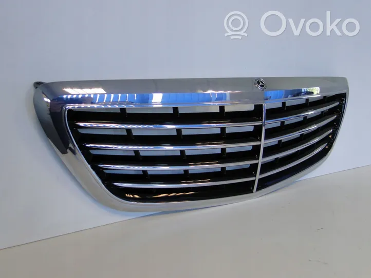 Mercedes-Benz S W222 Maskownica / Grill / Atrapa górna chłodnicy A2228800302