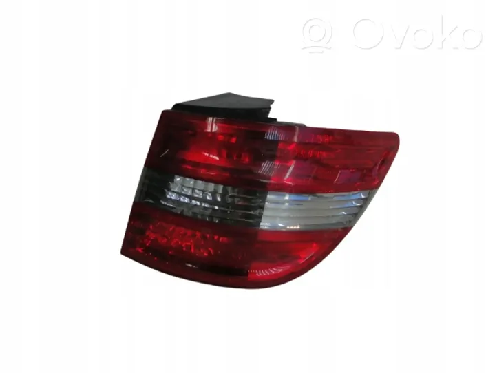 Mercedes-Benz B W245 Lampa tylna A1698202664