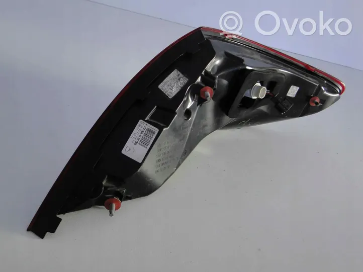 Mercedes-Benz SLC R172 Lampa tylna A1729064100