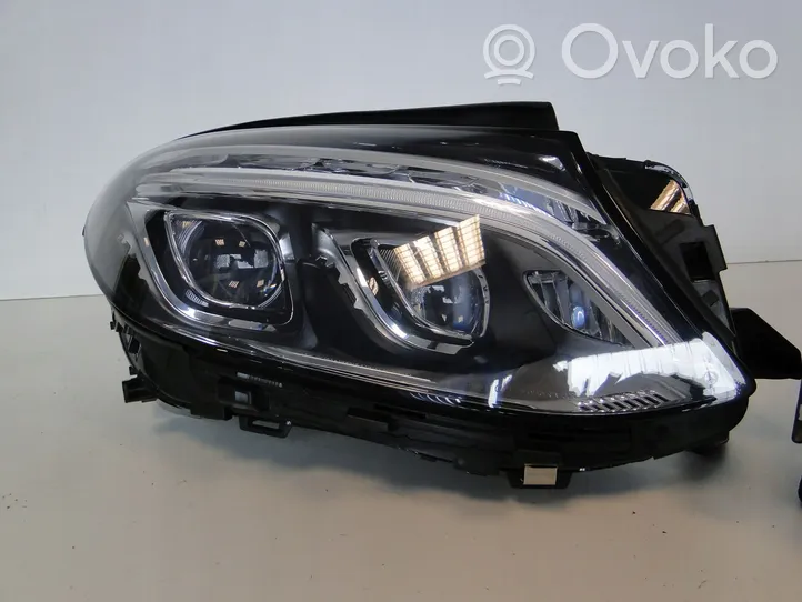 Mercedes-Benz GLE (W166 - C292) Lampa przednia A1669067602