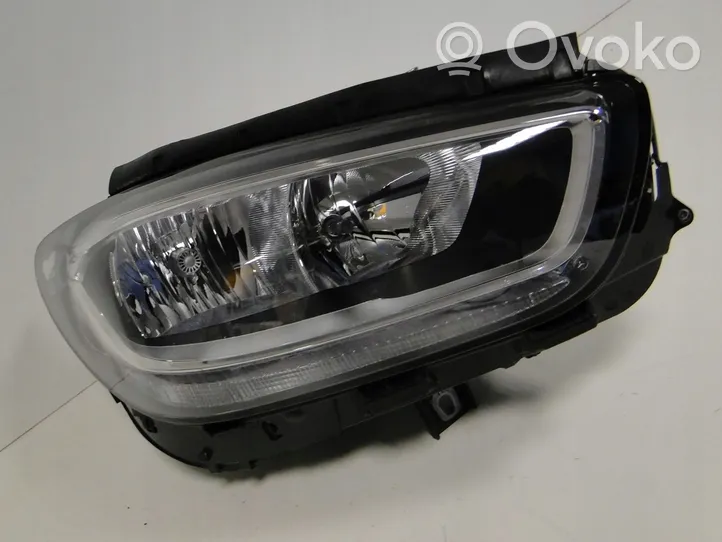 Mercedes-Benz B W247 Phare frontale A2479067600