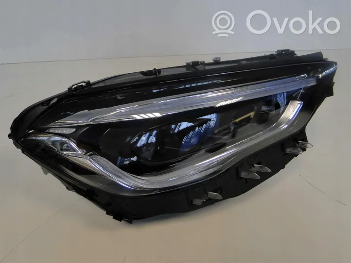 Mercedes-Benz GLA H247 Lampa przednia A2479064205