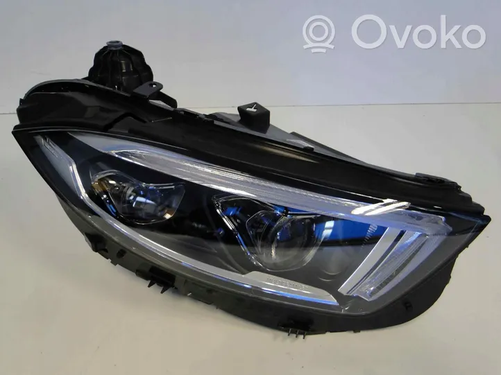 Mercedes-Benz CLS W257 Lampa przednia A2579068400