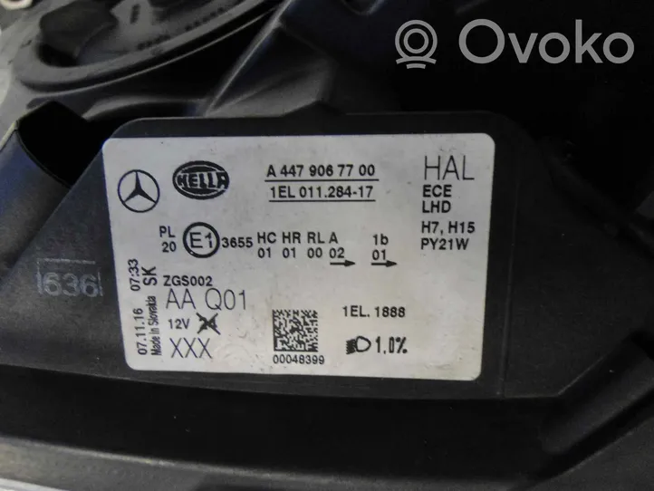 Mercedes-Benz V Class W447 Lampa przednia A4479067700