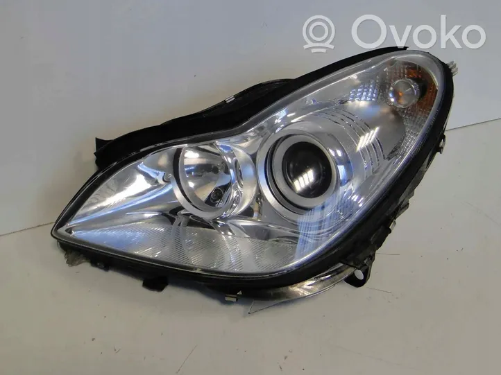 Mercedes-Benz CLS C219 Lot de 2 lampes frontales / phare A2198200161