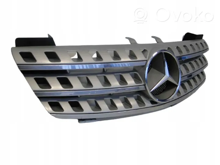 Mercedes-Benz ML W164 Griglia superiore del radiatore paraurti anteriore 