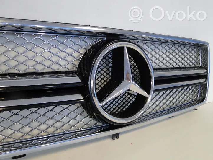 Mercedes-Benz G W463 Front bumper upper radiator grill A4638880011