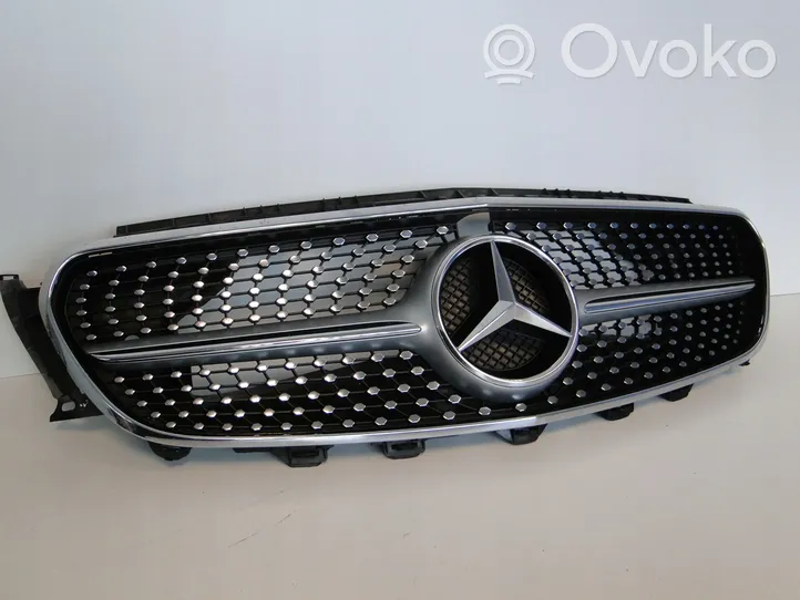 Mercedes-Benz E W238 Griglia superiore del radiatore paraurti anteriore 