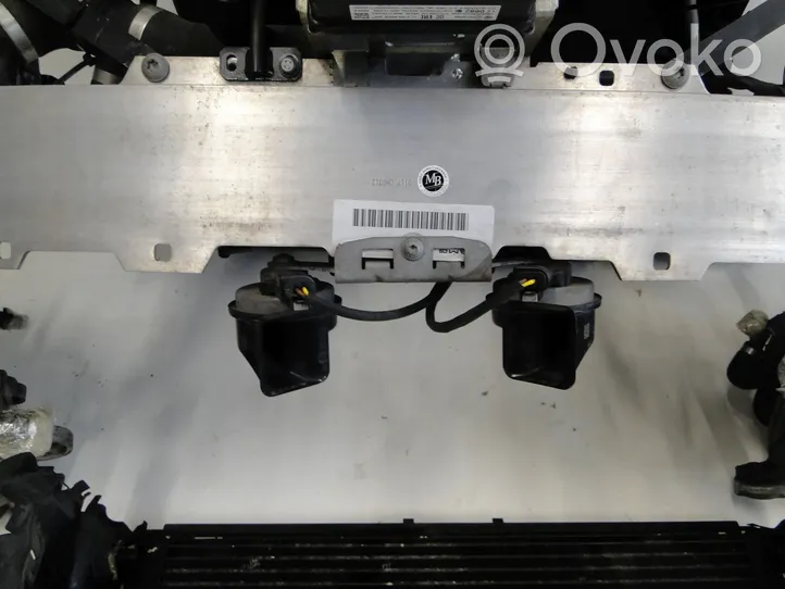 Mercedes-Benz C AMG W205 Panel mocowania chłodnicy A0995005903