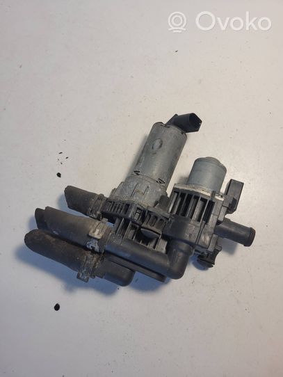 Mercedes-Benz S W220 Coolant heater control valve 2208300184