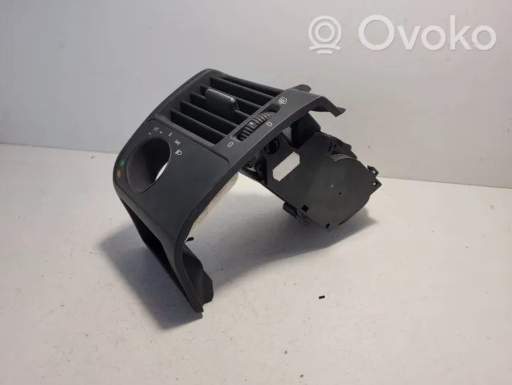 Mercedes-Benz E W210 Griglia di ventilazione centrale cruscotto 2108302154