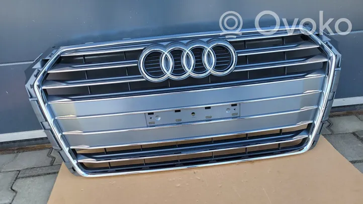 Audi RS4 B9 Grille de calandre avant 