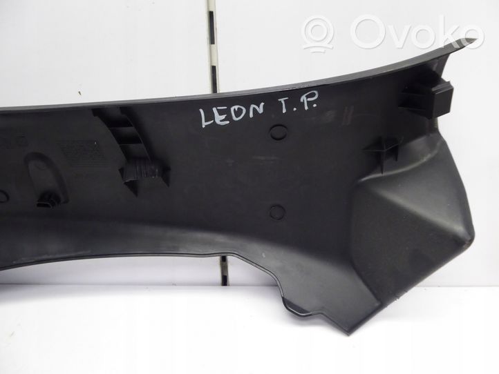 Seat Leon (5F) Muu kynnyksen/pilarin verhoiluelementti 1P0867766G 