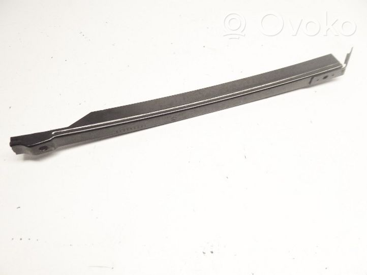 Seat Leon (5F) Takaoven tuulilasin kisko 1P0839613