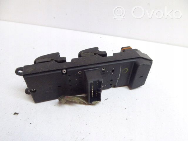 Toyota Avensis T220 Mirror switch trim 