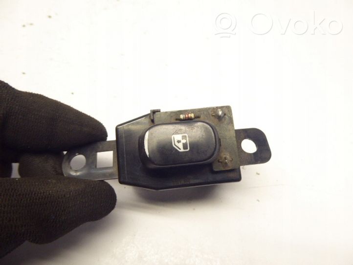 Hyundai Lantra II Quarter vent window switch 93580-29000