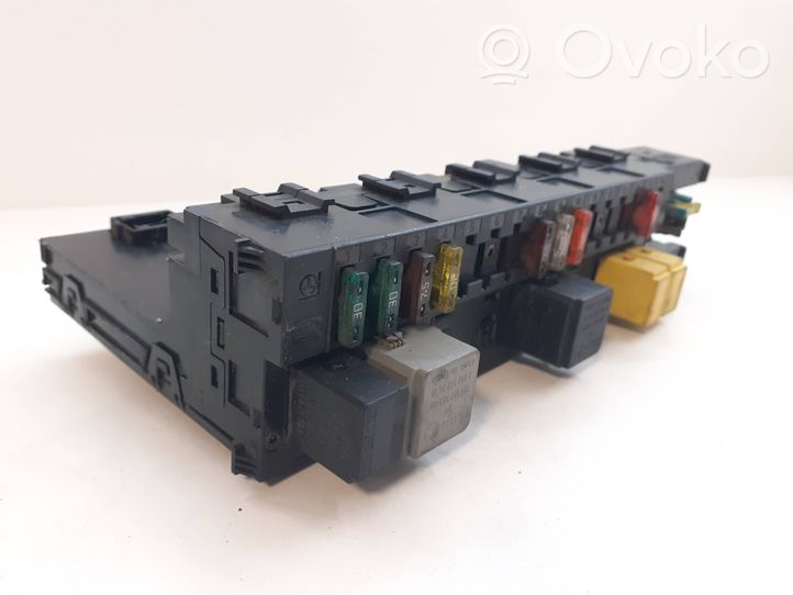 Mercedes-Benz C W203 Module de fusibles 2035451801