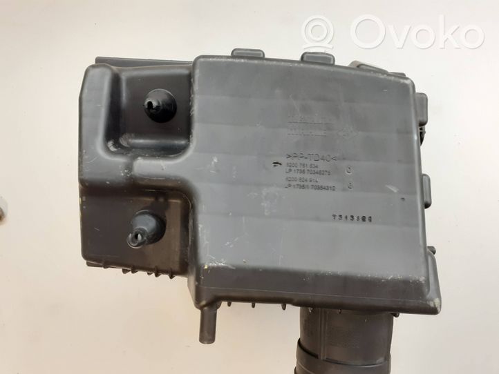 Renault Master III Boîtier de filtre à air 8200751534