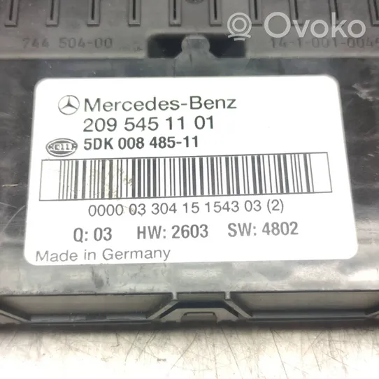 Mercedes-Benz CLK A209 C209 Module de fusibles 2095451101