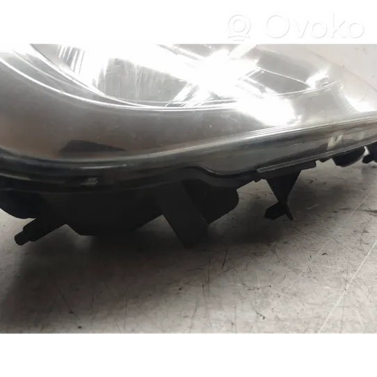 Renault Trafic II (X83) Lampa przednia 8200701356