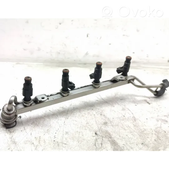 Skoda Octavia Mk1 (1U) Kraftstoffverteiler Einspritzleiste Verteilerrohr 0280160557