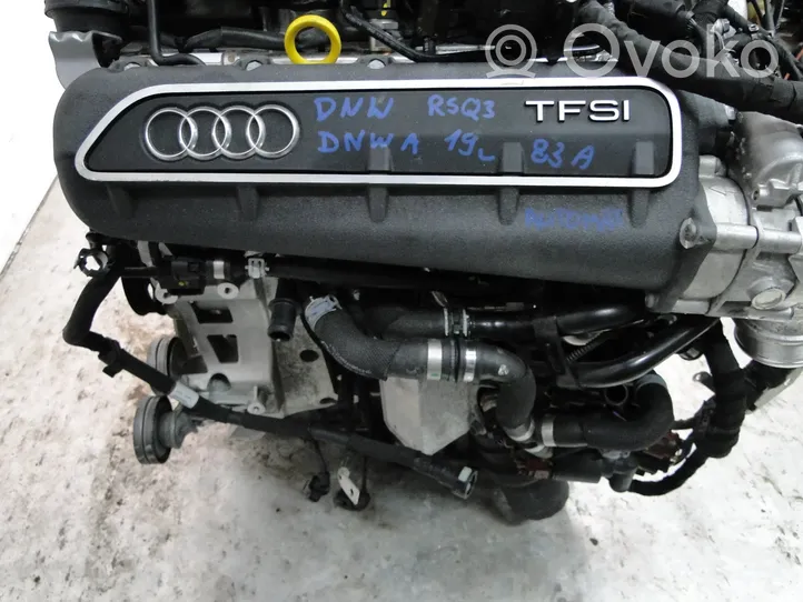 Audi RSQ3 Двигатель 