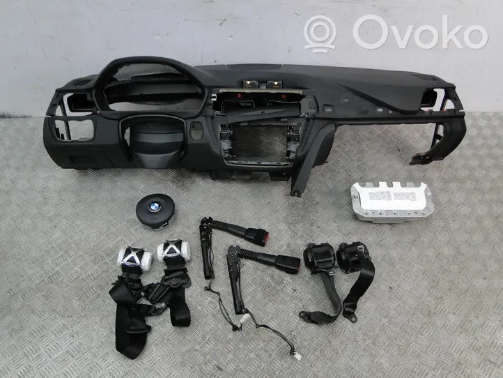 BMW 3 F30 F35 F31 Panelė 51459218490