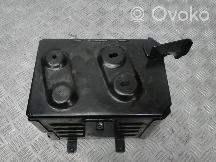 Audi A4 S4 B9 8W Vassoio scatola della batteria 