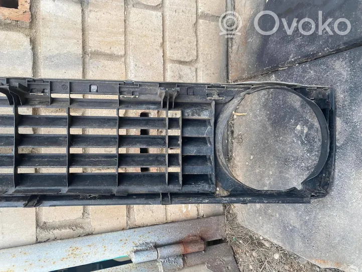 Volkswagen Golf II Grille de calandre avant 