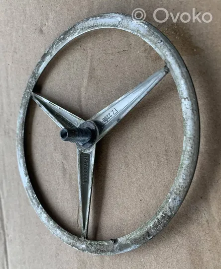 Mercedes-Benz W123 Logo, emblème de fabricant 1267580058