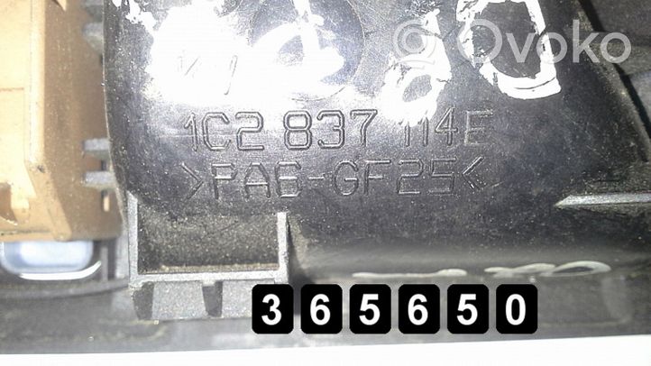 Volkswagen New Beetle Внешняя ручка 1c2837114e