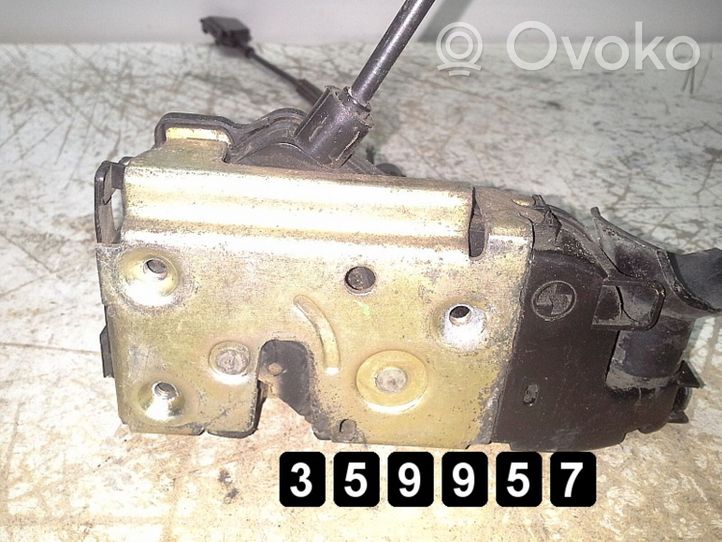 Renault Laguna II Front door lock 