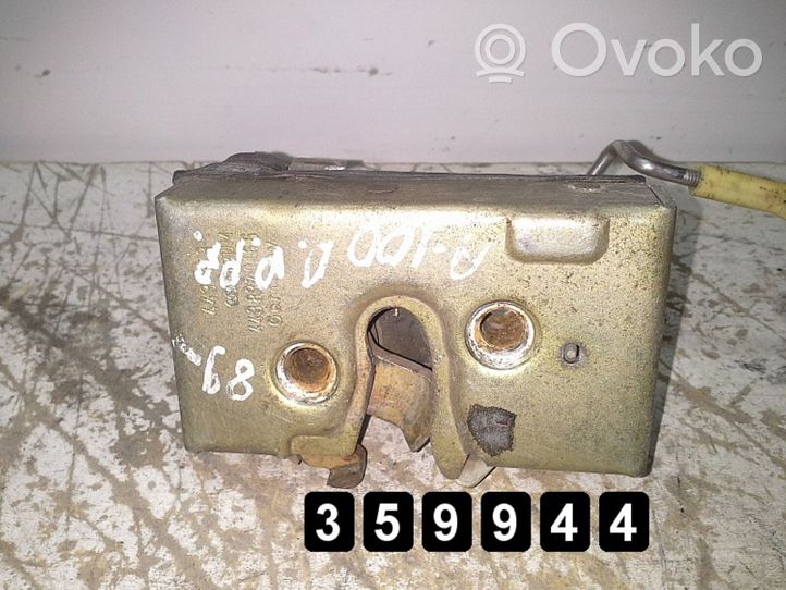 Audi 100 S4 C4 Передний замок 443837016G