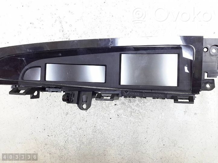 Mazda 3 Monitor / wyświetlacz / ekran 4685000037