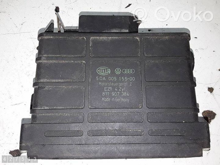 Volkswagen Golf I Calculateur moteur ECU 811907384